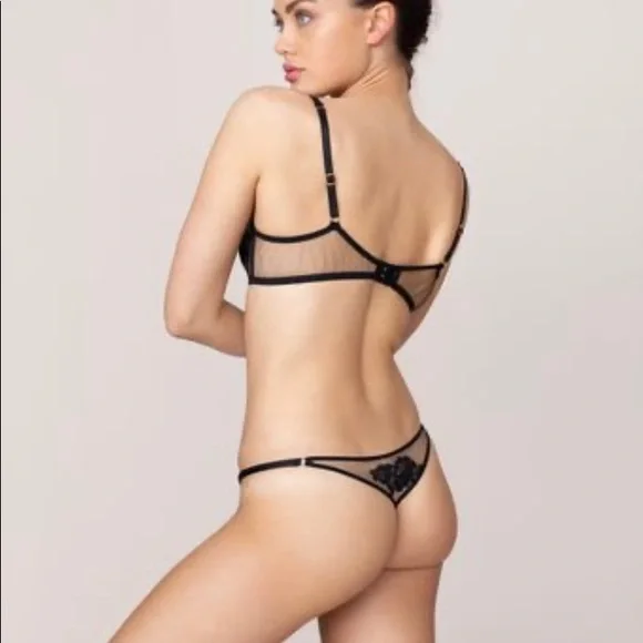 Agent Provocateur set/2 black/skin colour Demelza Bra 32B+thong size 2 lace - Picture 4 of 7
